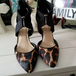 Jessica Simpson heels